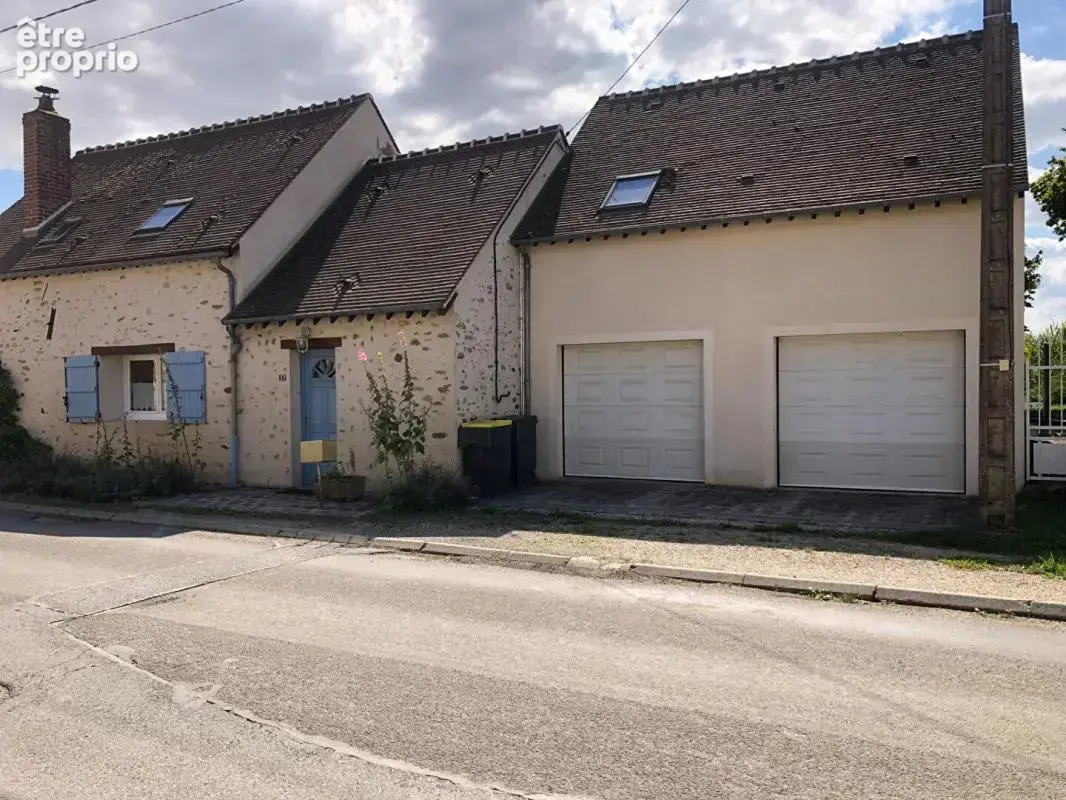 Charmante briarde rénovée -175 m² habitables - 4 chambres -Terrain de 871 m² - photo 2