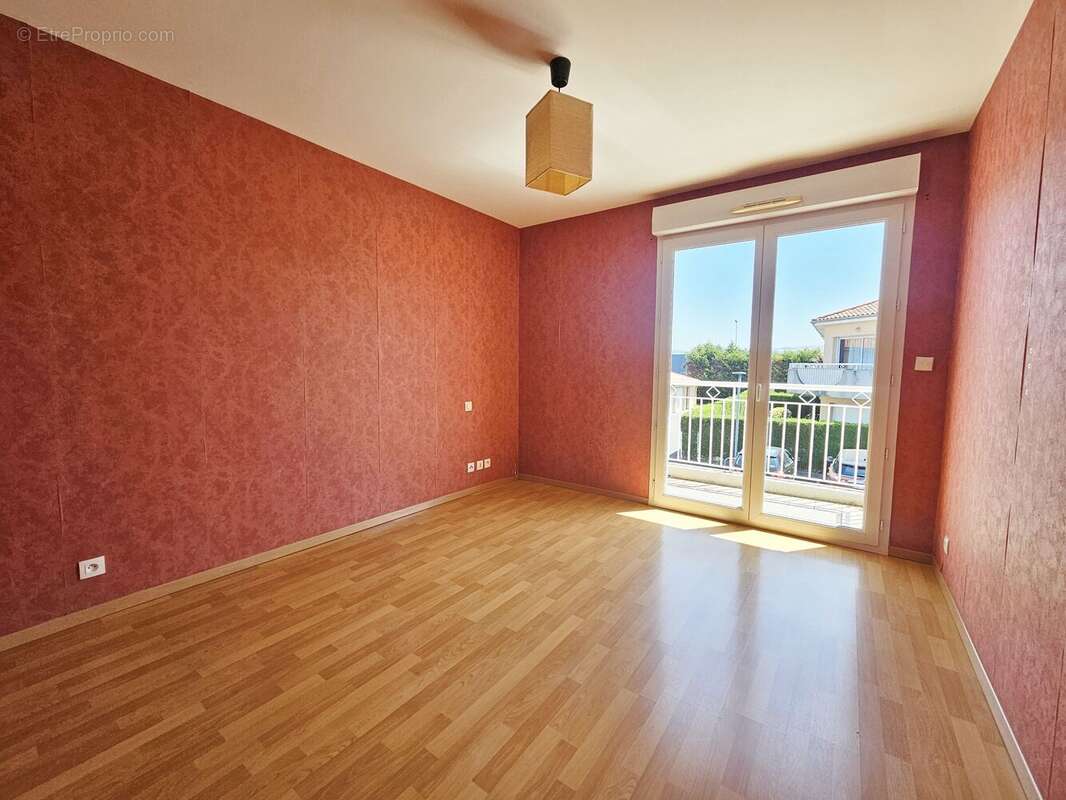 Appartement 75 m² à Veauche  - photo 4