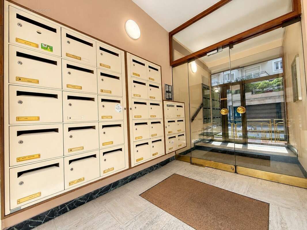 Appartement 30 m² à Sartrouville  - photo 2
