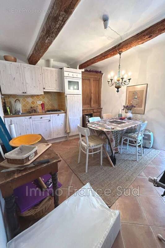 Maison à LA GARDE-FREINET