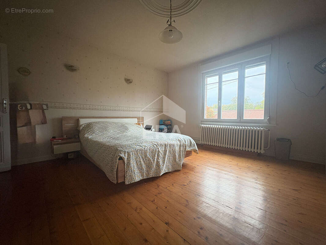 Maison à ESTREE-BLANCHE