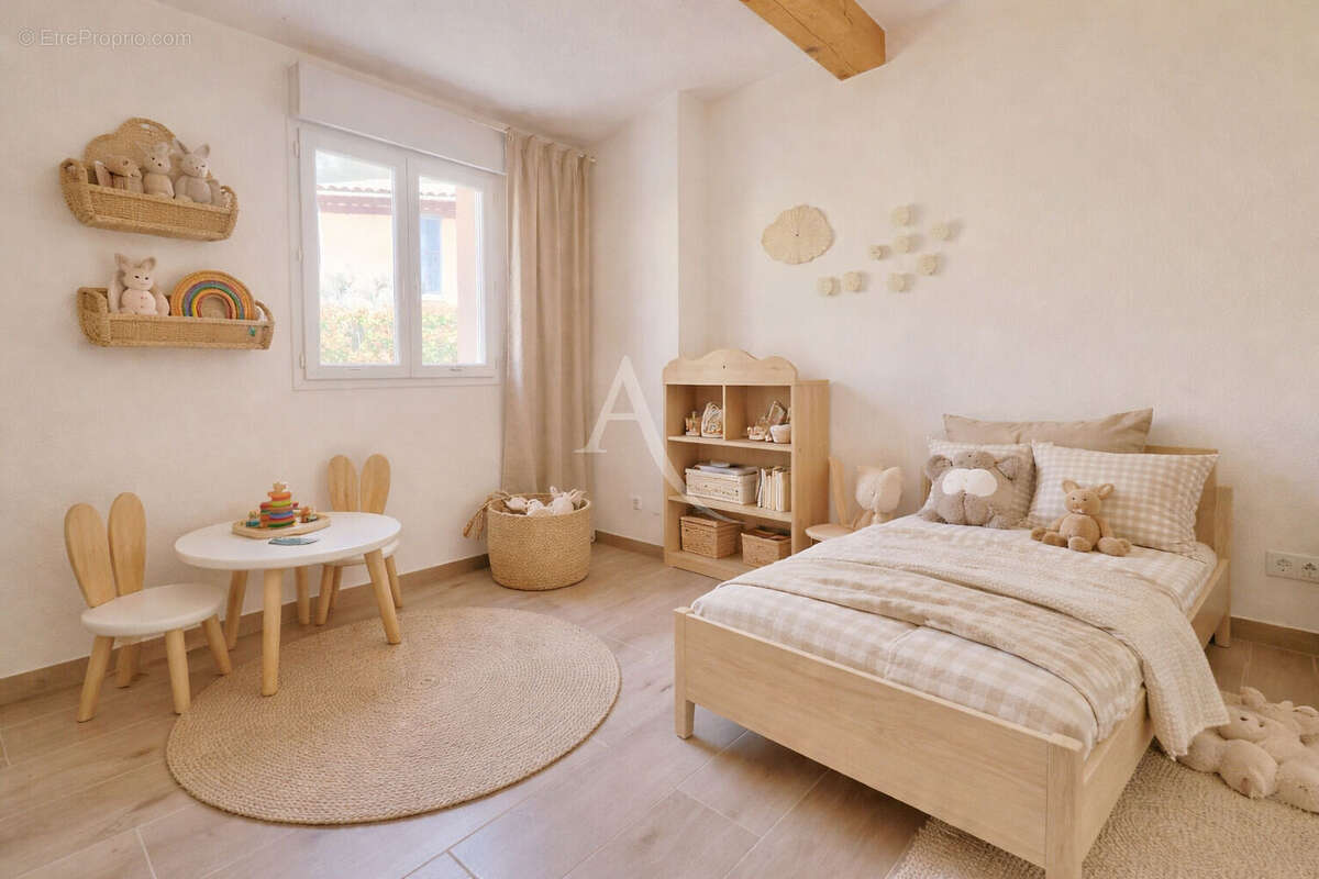 Maison à GREOUX-LES-BAINS