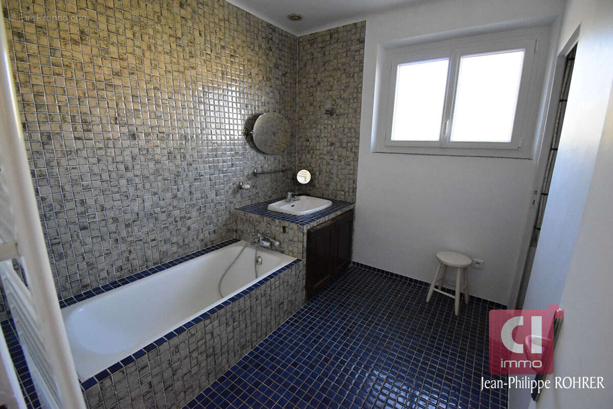 Maison à BESSE-SUR-ISSOLE