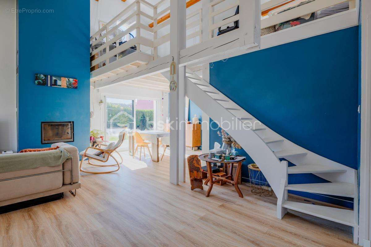 Maison à VAULX-EN-VELIN