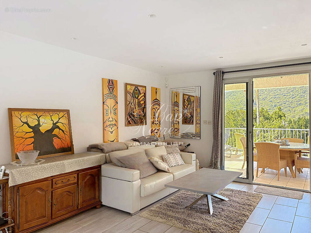 Maison à LA CROIX-VALMER