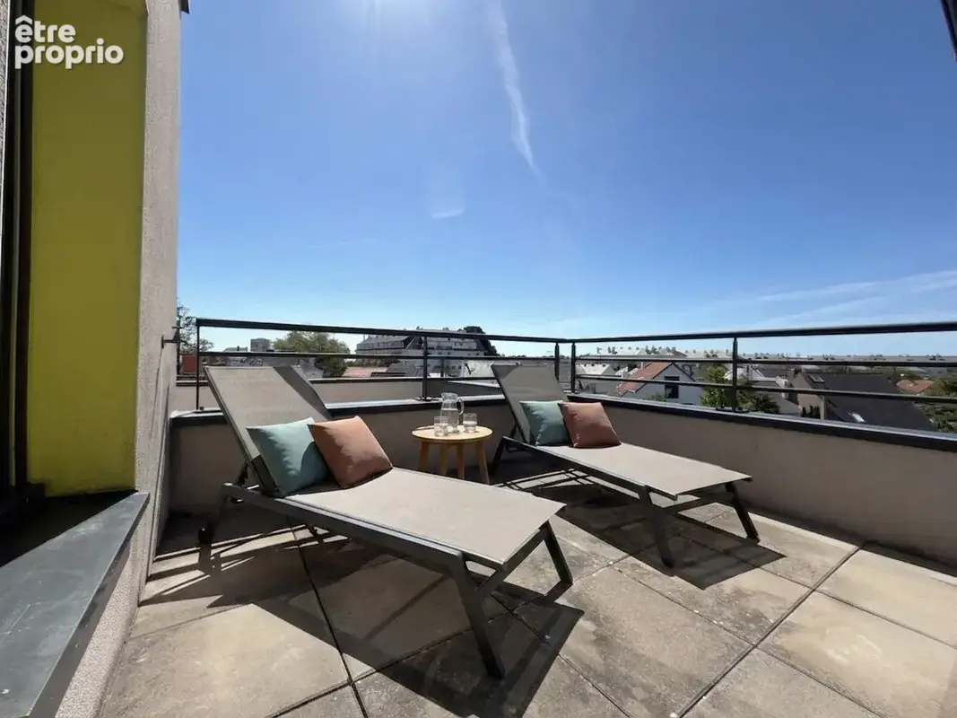 Appartement dernier étage avec belle véranda dans le quartier du Pertuischaud - photo 6