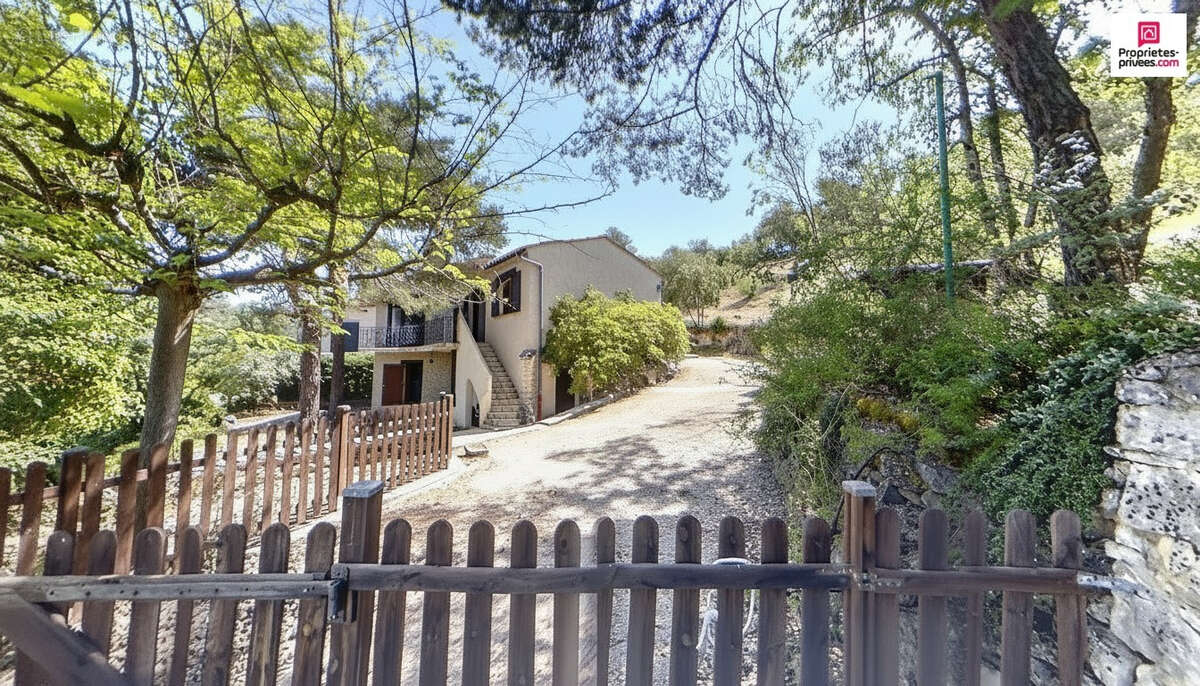 Maison à ESPARRON-DE-VERDON