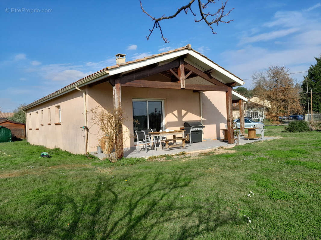 Maison à CASTELSARRASIN