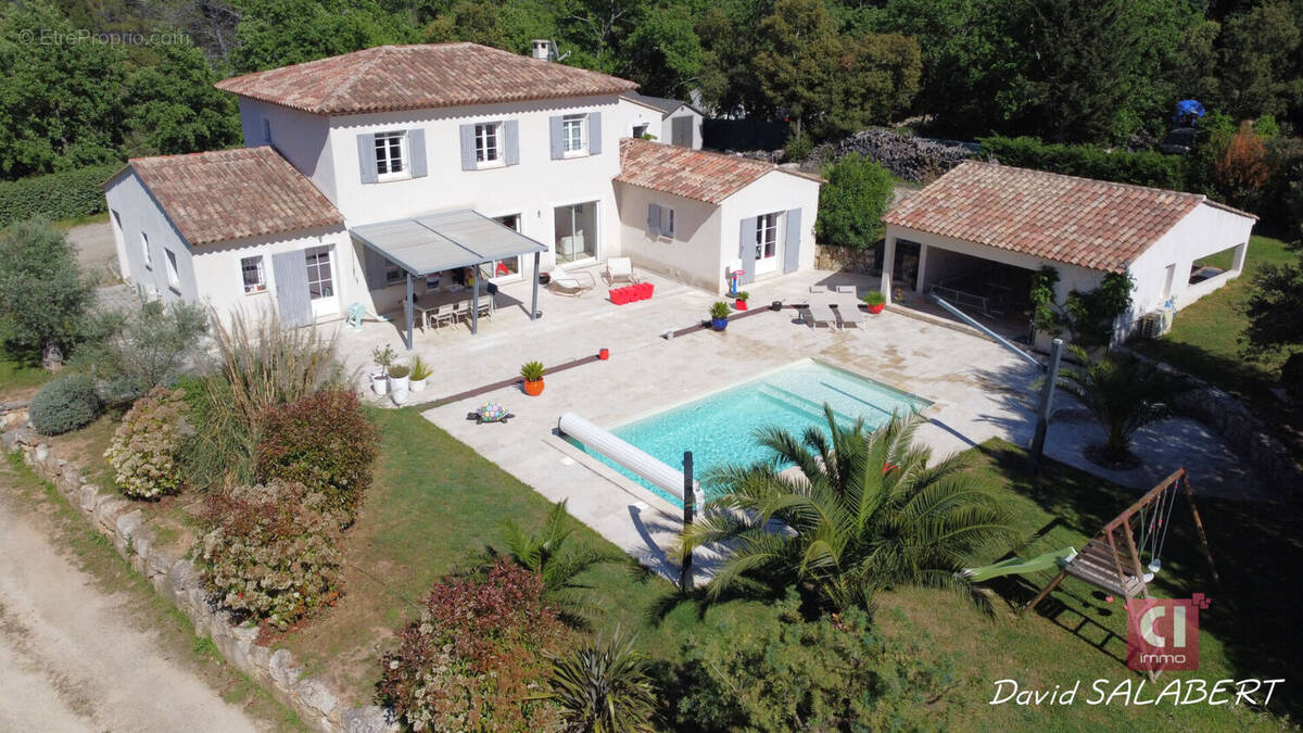 Maison à LORGUES
