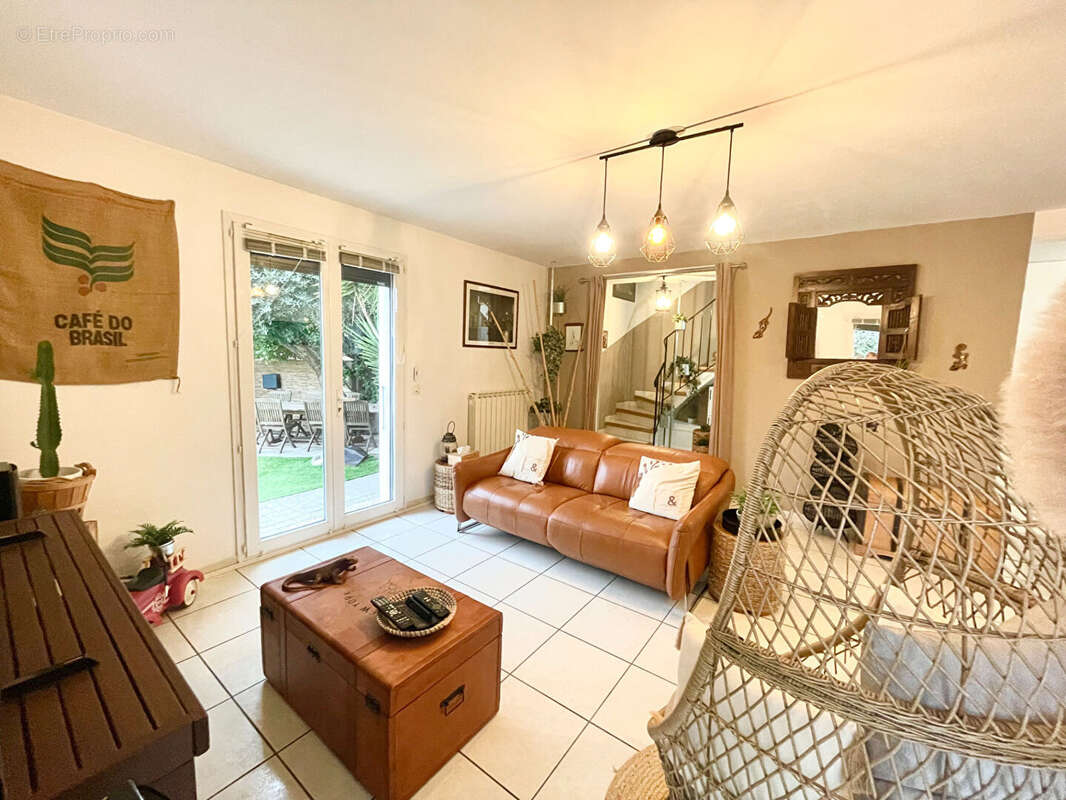 Maison à VILLENEUVE-LES-MAGUELONE