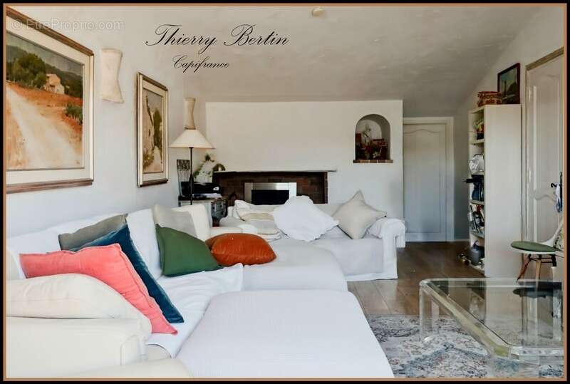 Appartement à LA COLLE-SUR-LOUP