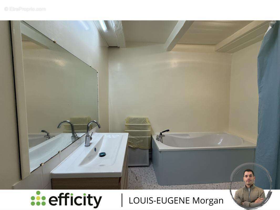 Maison à AVAILLES-LIMOUZINE