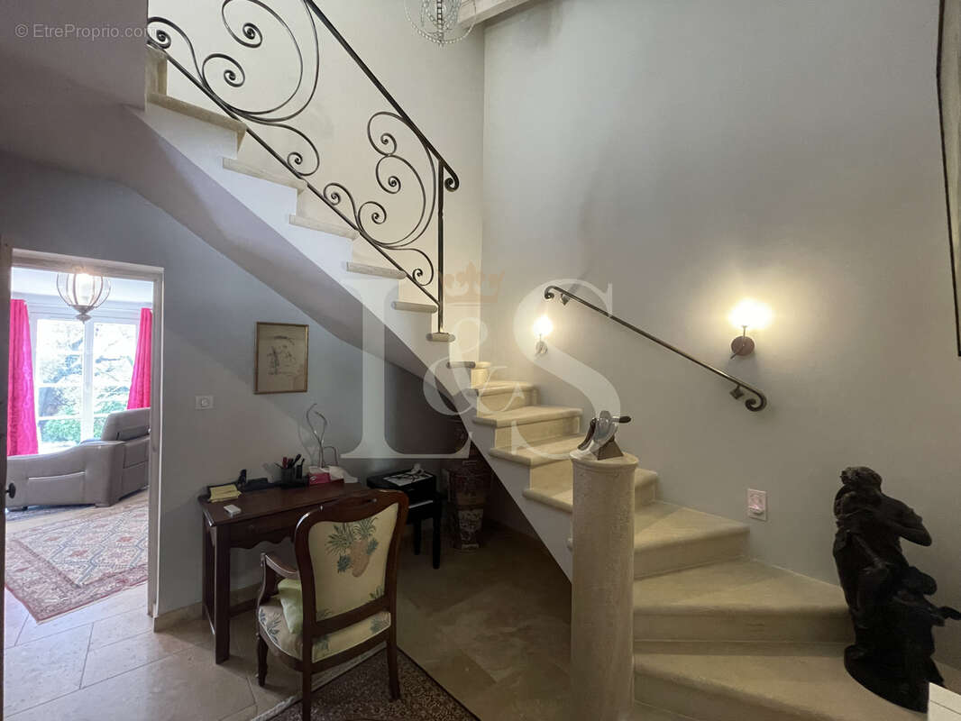 Maison à MALAUCENE