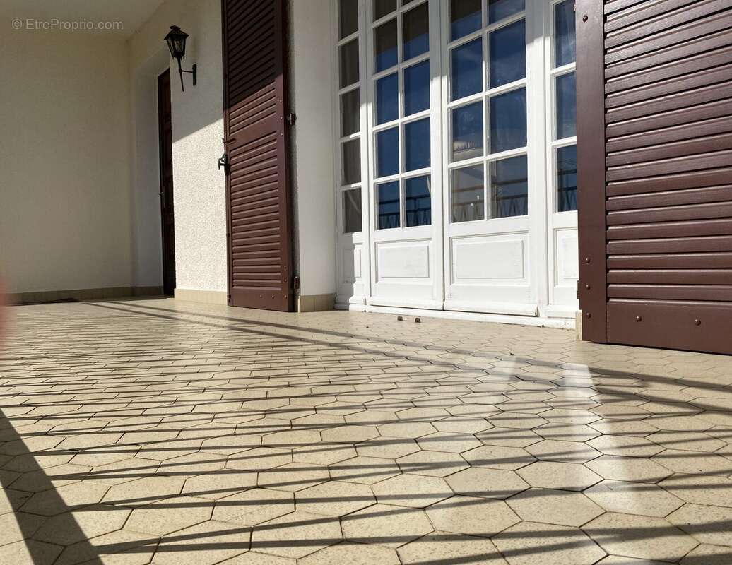 Maison à CHATEAUNEUF-LA-FORET