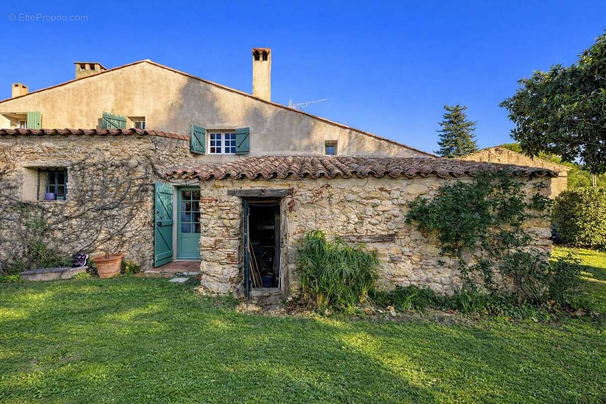 Maison à LE CASTELLET