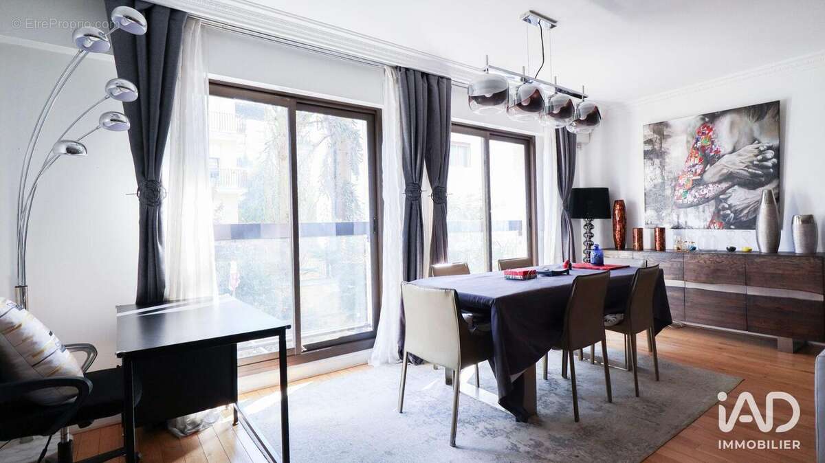 Photo 3 - Appartement à NEUILLY-SUR-SEINE