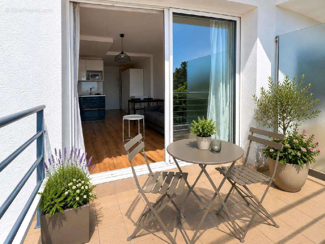 Plage Bonne Source à 200 m, petit cocon de 22,4 m² premier étage. Vue échappée mer - photo 4
