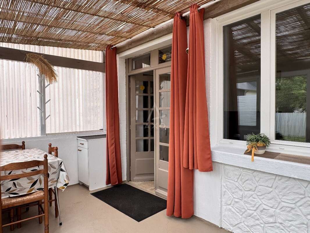 Maison à JONZAC