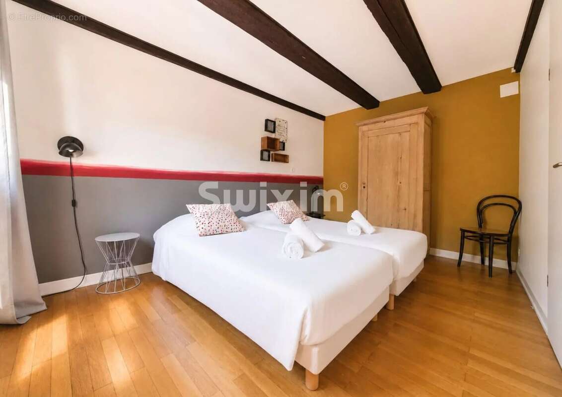 Appartement 3 pièces vendu meublé avec stationnement couvert - photo 5