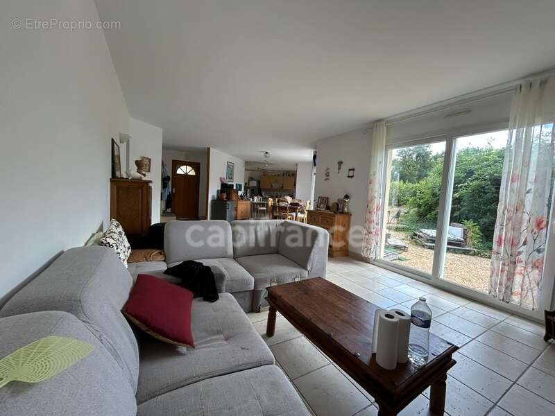 Maison à vendre 10 pièces VAUNAC (24)170m² sur 5160m² de terrain - photo 4