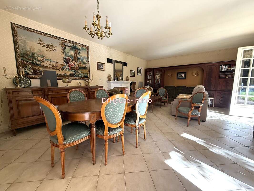 Maison à VOUTEZAC
