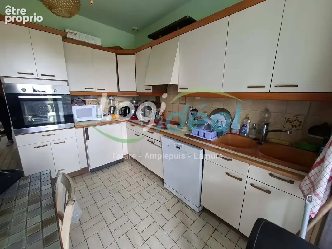 Grande maison de 1980 (5 chambres) avec dépendances et piscine sur 4000m2 de terrain - photo 12