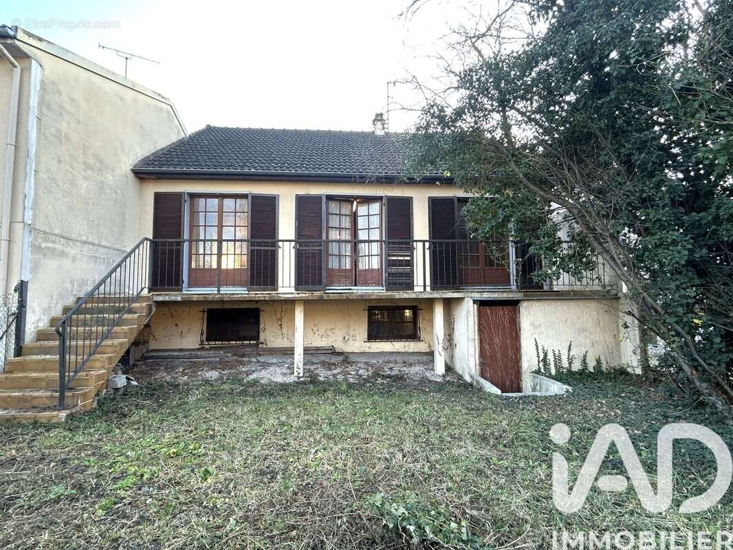 Photo 2 - Maison à LE BLANC-MESNIL