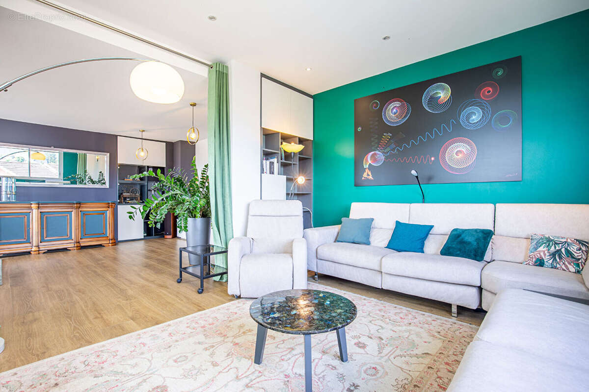 Agence immobiliere laforet - annecy-le-vieux - "sakura" - appartement t5 de 183,20m² - terrasses - cave - place de stationnement - photo 8