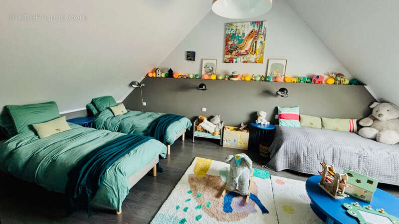 Commerce à SAINT-VAURY