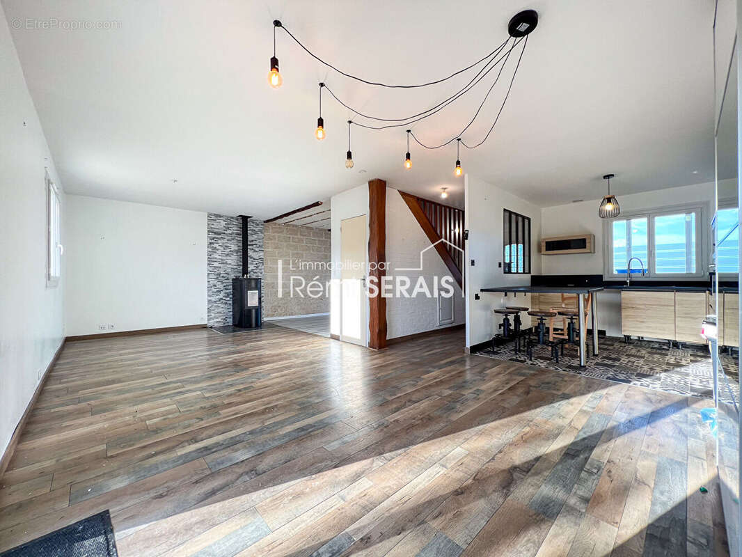 Maison à AUNAY-SUR-ODON