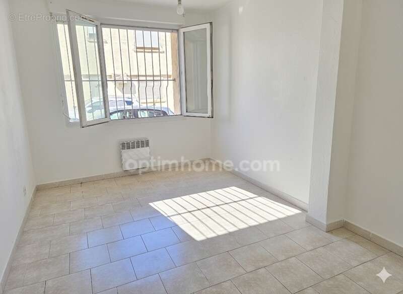 Appartement à PORT-DE-BOUC