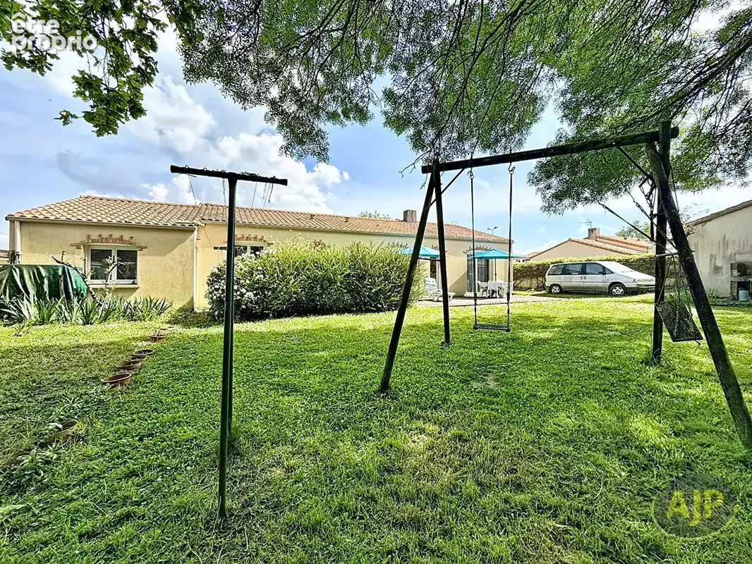 Maison Port Saint Pere 6 pièce(s) 130 m2 - photo 11