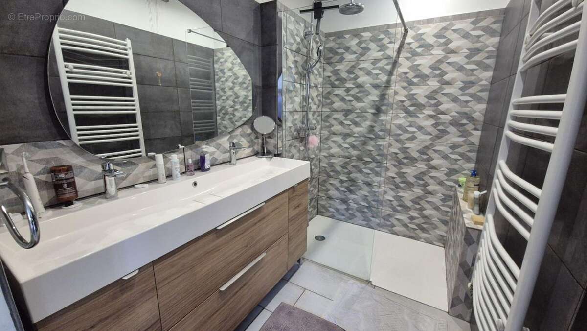 Maison 155 m² à Saint-Aunes  - photo 4