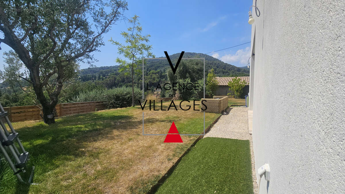RARE , Bas de villa de plein pied Neuf  avec jardin privatif de 450M 2 - photo 8