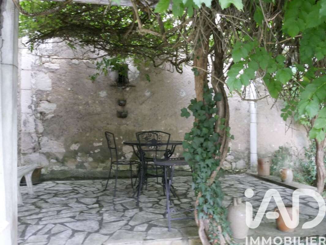 Photo 6 - Maison à AZAY-LE-FERRON