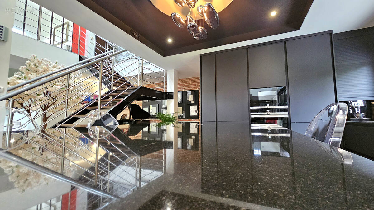 Maison à WARMERIVILLE