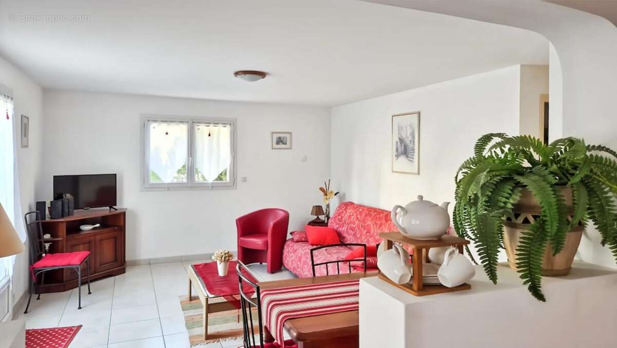 Maison à TALMONT-SAINT-HILAIRE