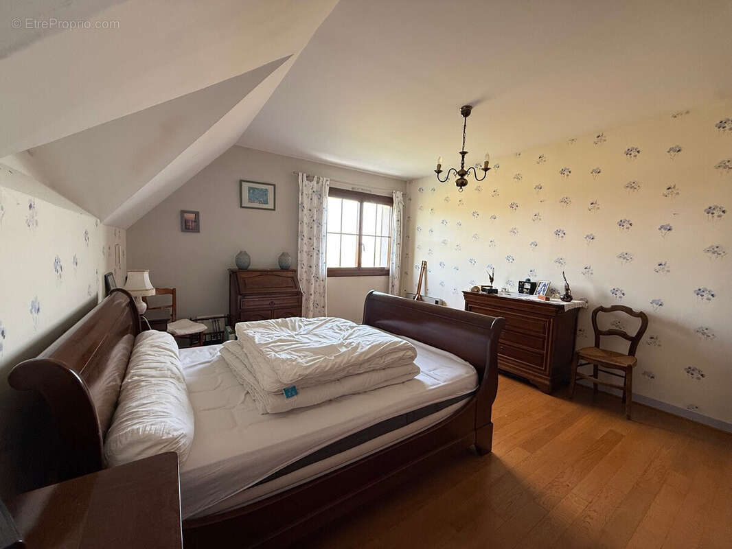 Maison 120 m² à Issoudun  - photo 7