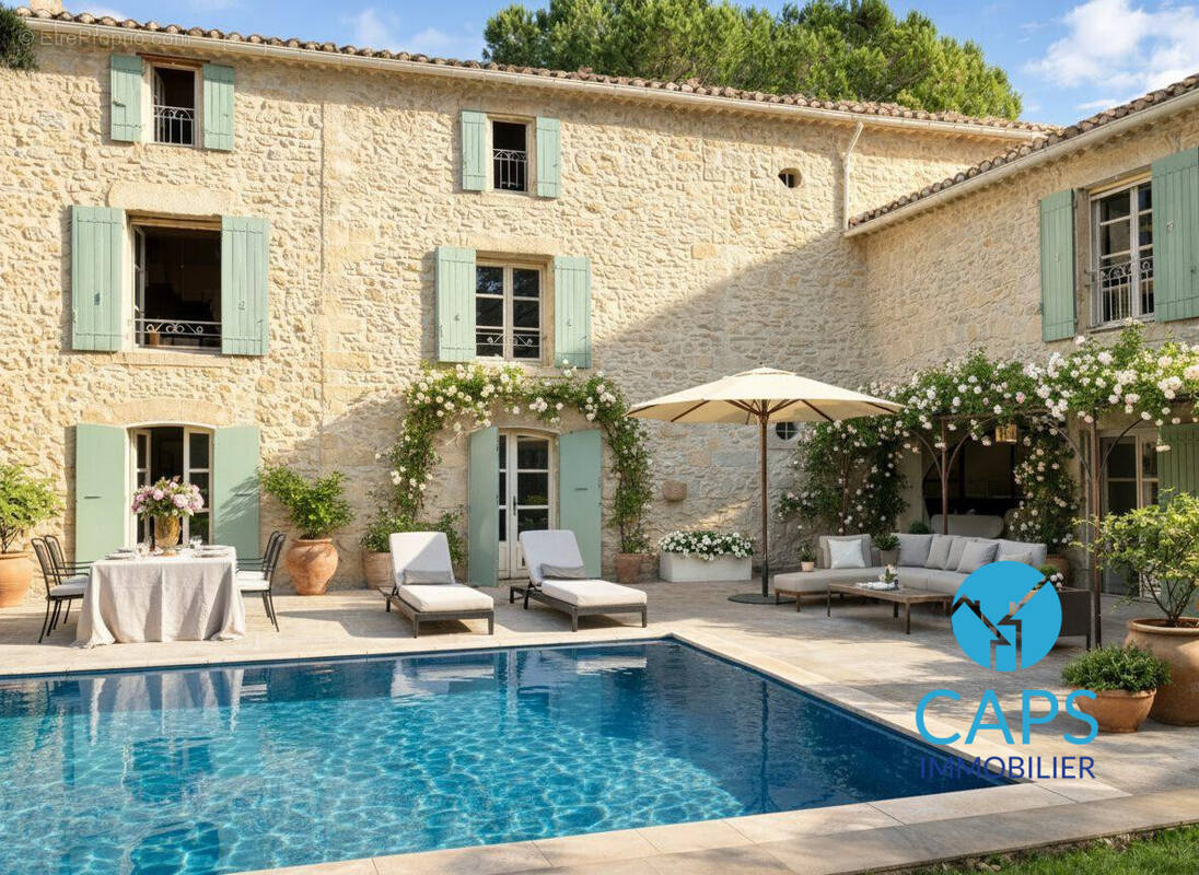 Maison à UZES