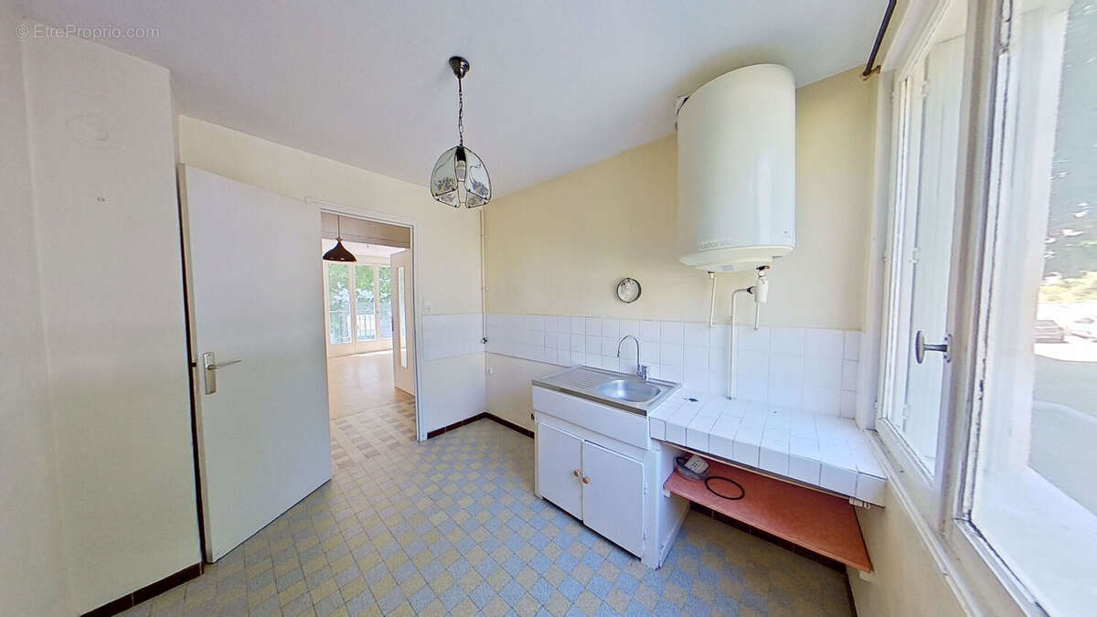 Appartement à LYON-8E