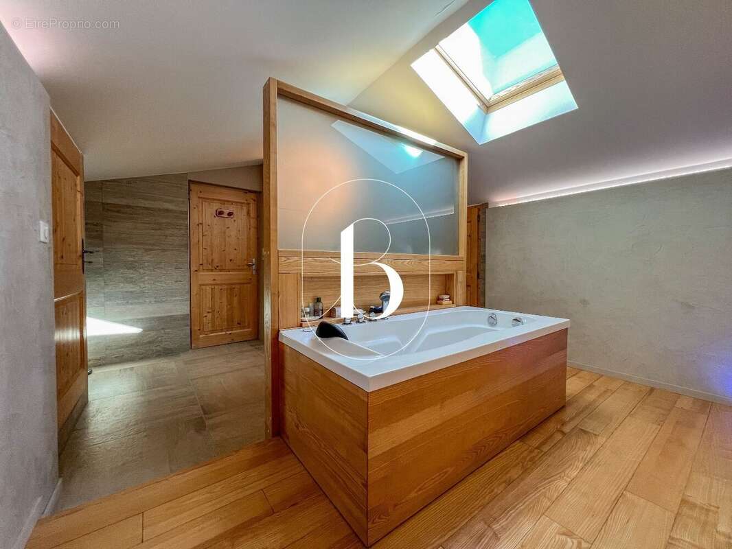 Maison à GOUDARGUES