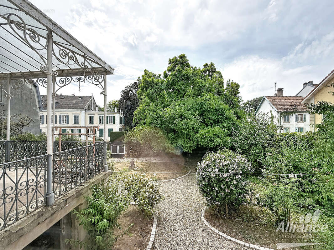 Une adresse d'exception - l'elegance intemporelle d'une demeure de caractere. - photo 2