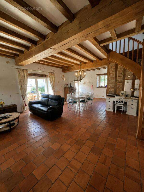 Longère de charme ? Un véritable havre de paix à Saint-Hilaire-sur-Benaize ! 4 pièce(s) 90 m2 - photo 9
