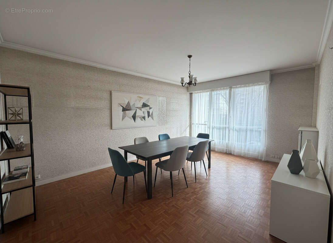 Appartement à EPINAY-SUR-SEINE
