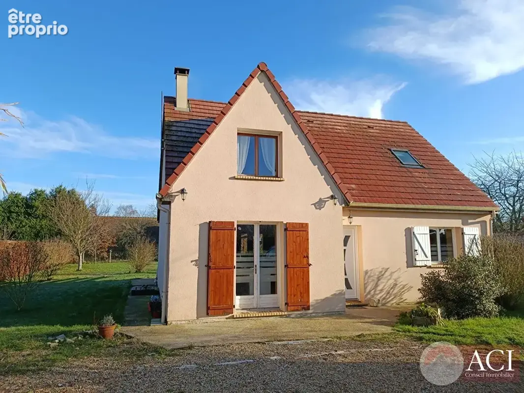 Maison à TOURNY