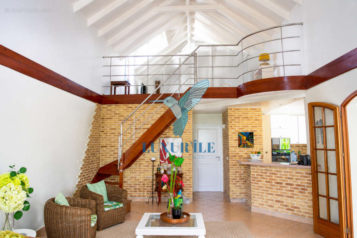 Maison à BAIE-MAHAULT