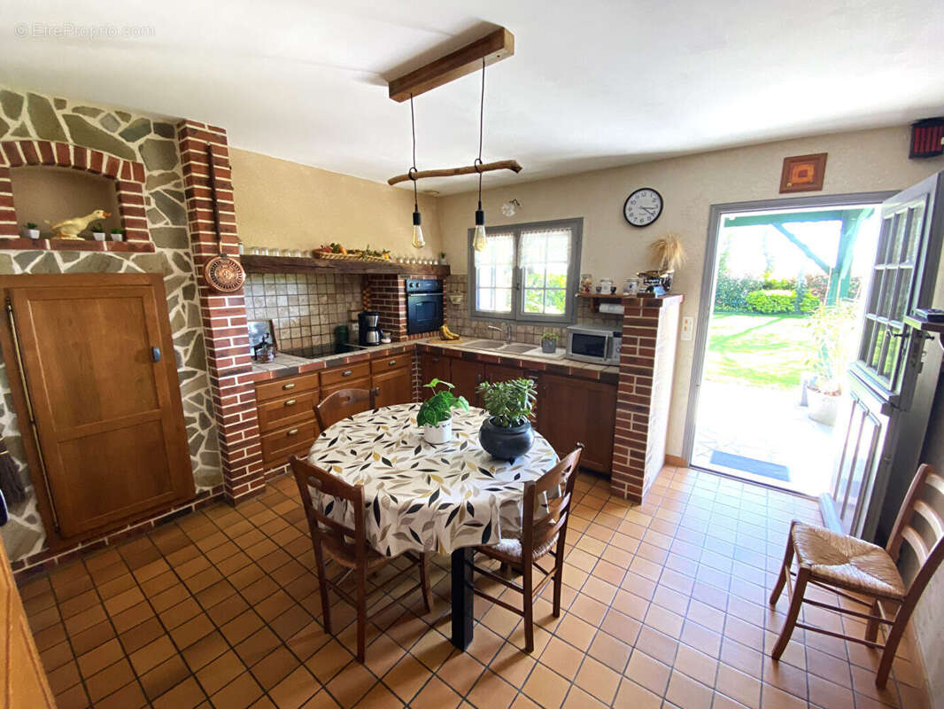 Maison à MAULEVRIER