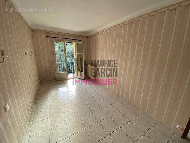 Maison à SORGUES