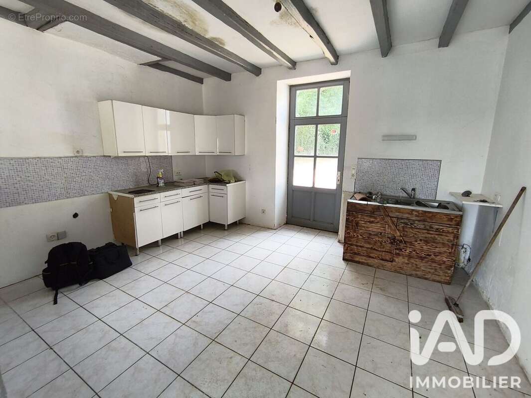 Maison 169 m² à Sepvret  - photo 4