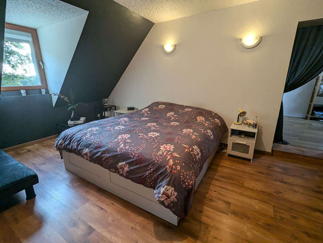 Maison à CHATEAUNEUF-SUR-SARTHE